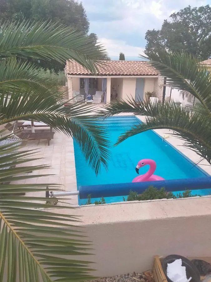 Holiday home Gite Au Fond Du Jardin Saint-Saturnin-les-Avignon France